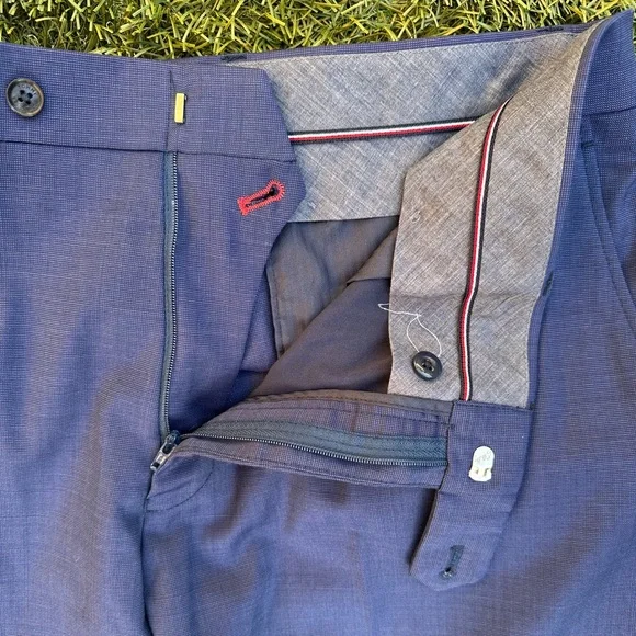 Tommy Hilfiger Men's Modern-Fit Wool-Blend Suit Set Blazer Dress Pants 42R 34x30